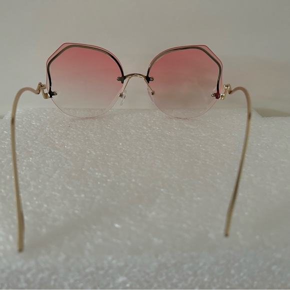 Sunglass GlamElegance Self-Indulgence Blue, Pink Sunglasses Women’s - Picture 4 of 7